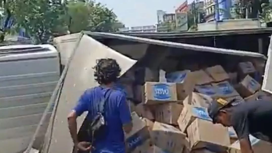 Tragedi Truk Air Mineral di Jalan Pemuda Rawamangun: Mengapa Kecelakaan Tunggal Masih Menjadi Momok Utama di Jalur Protokol Jakarta?